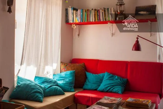 Alojamento de Acomodação e Pequeno-almoço Puravida Divehouse Acomodação com café da manhã Sagres