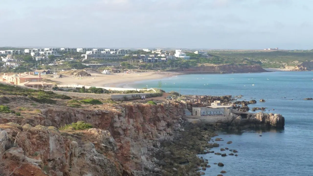 Alojamento de Acomodação e Pequeno-almoço Puravida Divehouse Acomodação com café da manhã Sagres